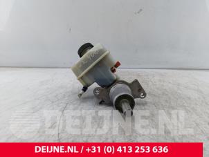 Mercedes Sprinter Hauptbremszylinder O277701 foto 2