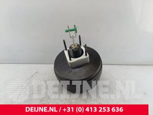 Gebruikte Rembekrachtiger Ford Transit Custom 2.0 EcoBlue 110 Prijs € 102,85 Inclusief btw aangeboden door van Deijne Onderdelen Uden B.V.