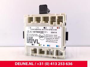 Gebruikte Module Centrale Deurvergrendeling Mercedes Sprinter 3,5t (907.6/910.6) 319 CDI 3.0 V6 24V RWD Prijs € 36,30 Inclusief btw aangeboden door van Deijne Onderdelen Uden B.V.