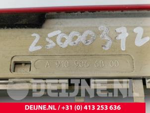 Mercedes Sprinter Third brake light O277825 photo 3