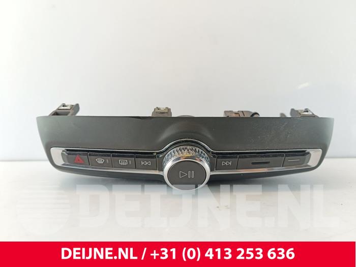 Volvo C40 Radiobedienfeld O278074