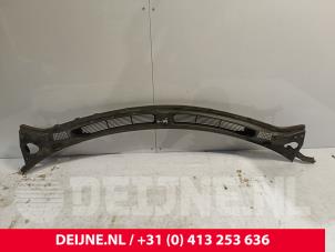 Gebruikte Paravan Ford Transit Custom 2.2 TDCi 16V FWD Prijs € 60,50 Inclusief btw aangeboden door van Deijne Onderdelen Uden B.V.