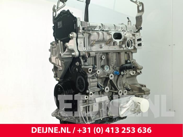 Motor van een Ford Transit 2.0 TDCi 16V Eco Blue 105 2023