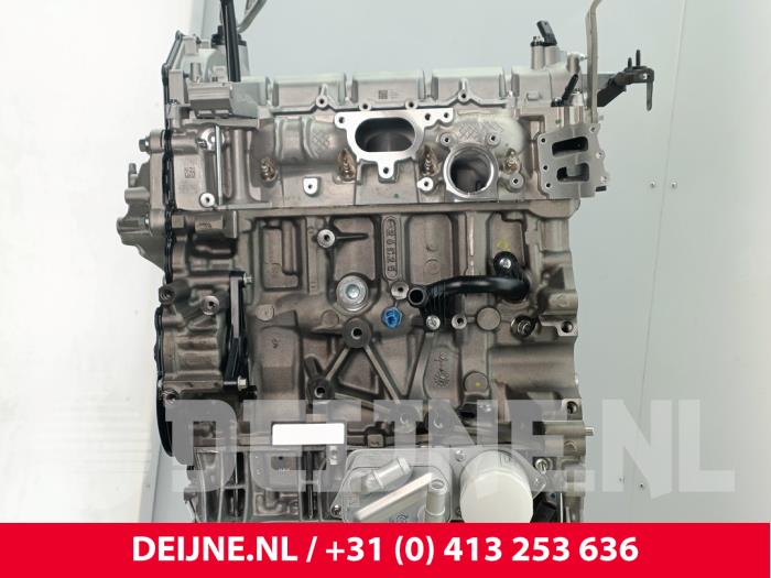 Motor van een Ford Transit 2.0 TDCi 16V Eco Blue 105 2023