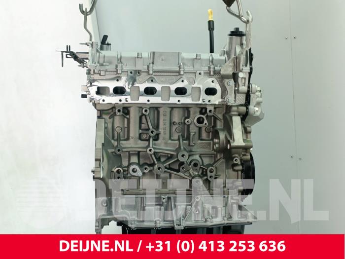 Motor van een Ford Transit 2.0 TDCi 16V Eco Blue 105 2023