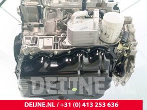 Motor van een Ford Transit 2.0 TDCi 16V Eco Blue 105 2023