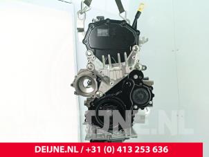 Motor van een Ford Transit 2.0 TDCi 16V Eco Blue 105 2023