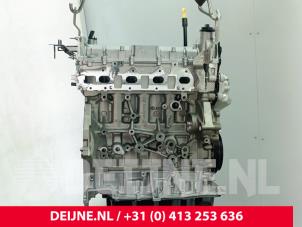 Motor van een Ford Transit 2.0 TDCi 16V Eco Blue 105 2023