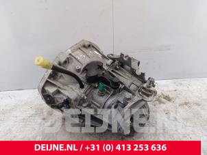 Nissan Primastar Versnellingsbak O278205 foto 3