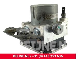 Nissan Primastar ABS pump O278240 photo 3