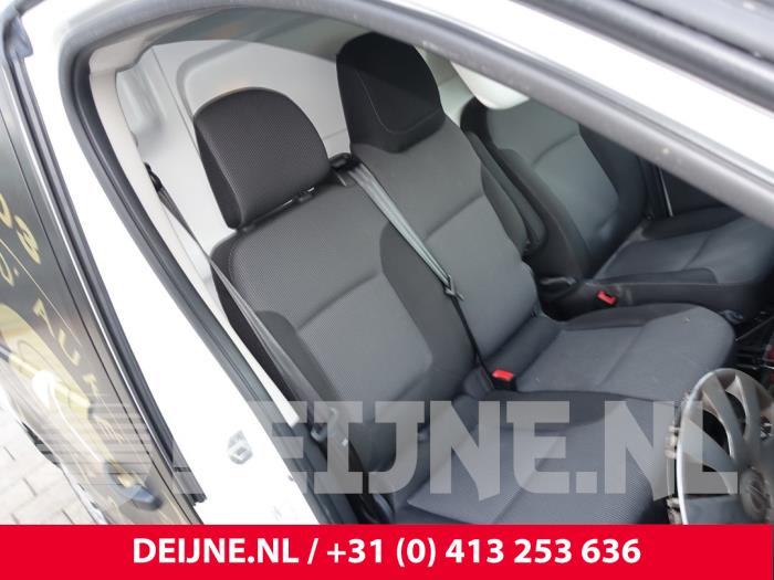 Nissan Primastar Double front seat, right O278244