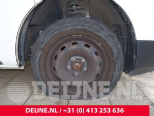 Nissan Primastar Velgen set O278282 foto 3