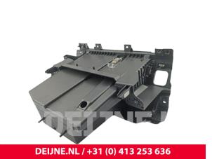 Nissan Primastar Dashboardkastje O278250 foto 2