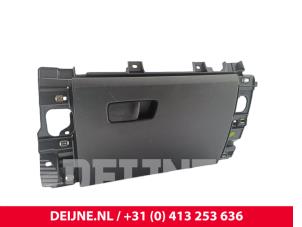 Nissan Primastar Dashboardkastje O278250 foto 3