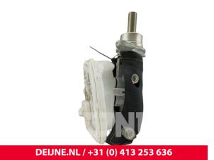 Nissan Primastar Master cylinder O278258 photo 3