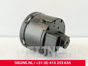 Volkswagen Crafter Licht Schakelaar O278340 foto 3
