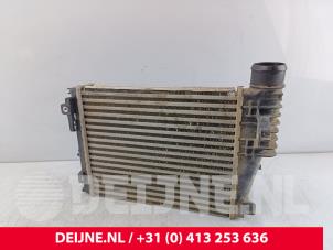 Gebruikte Intercooler Peugeot Expert (V1/VA/VB/VE/VF/VT/VY) 2.0 Blue HDi 120 16V Prijs € 72,60 Inclusief btw aangeboden door van Deijne Onderdelen Uden B.V.