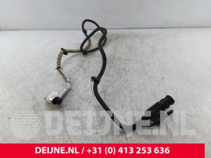 Gebruikte Adblue leiding Ford Transit Custom 2.0 TDCi 16V Eco Blue 130 mHEV Prijs € 54,45 Inclusief btw aangeboden door van Deijne Onderdelen Uden B.V.