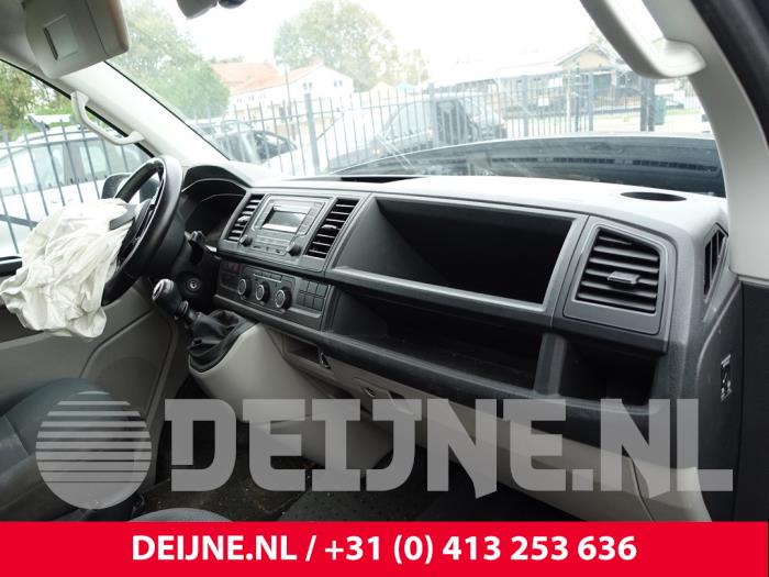 Volkswagen Transporter Armaturenbrett O278426