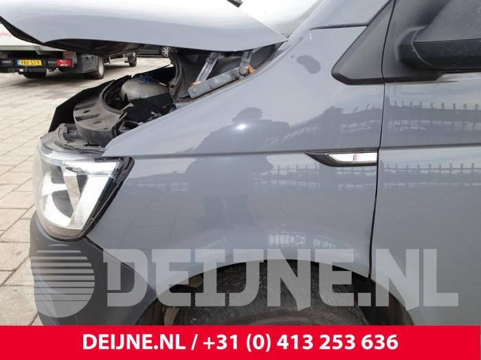 Volkswagen Transporter Kotflügel links vorne O278449