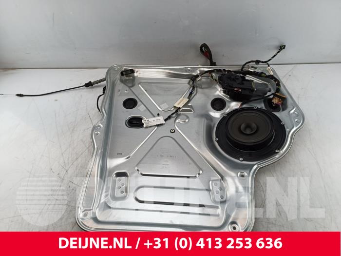 Volkswagen Transporter Fenstermechanik 2-türig links vorne O278467