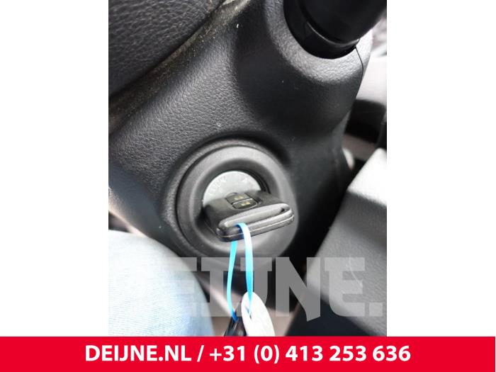 Nissan NV200 Ignition lock + key O278554