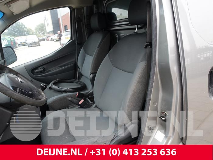 Nissan NV200 Sitz links O278567