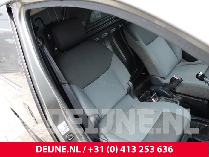 Nissan NV200 Stoel rechts O278568