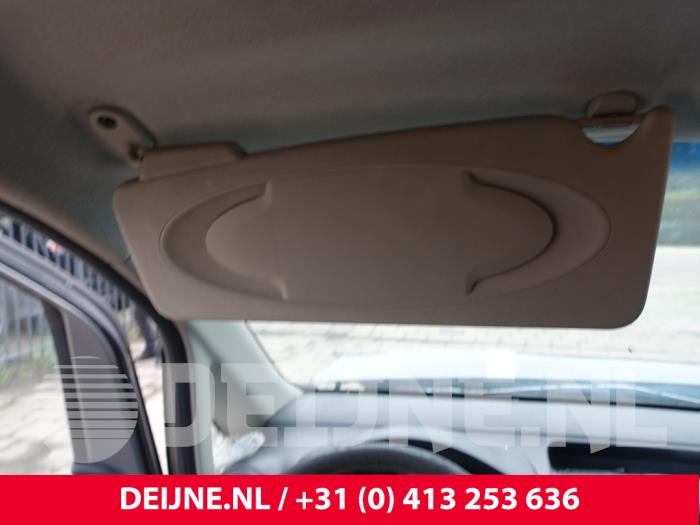 Nissan NV200 Sun visor O278575