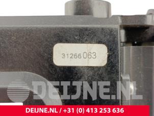 Volvo S60 Steering column stalk O278691 photo 3