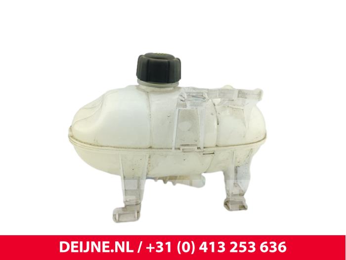 Nissan NV300 Ausgleichsbehälter O278814