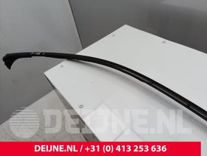 Porsche Taycan Roof strip, left O278787 photo 3