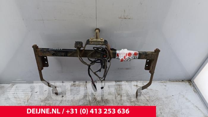 Nissan NV300 Towbar O278841