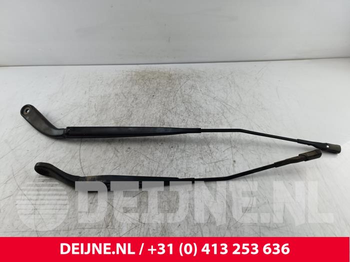 Mercedes Vito Scheibenwischerarm-Set O278962