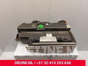 Gebruikte Ureumreservoir Citroen Jumper (U9) 2.2 Blue HDi 140 Prijs € 435,60 Inclusief btw aangeboden door van Deijne Onderdelen Uden B.V.