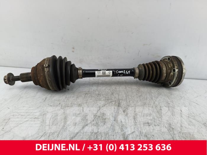 Gebruikte Aandrijfas links-voor Volkswagen Caddy IV 2.0 TDI 75 Prijs € 48,40 Inclusief btw aangeboden door van Deijne Onderdelen Uden B.V.