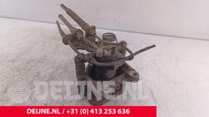 Volkswagen Caddy Rear brake calliper, right O279053 photo 3