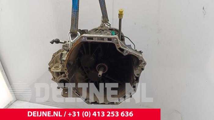 Gebruikte Versnellingsbak Opel Vivaro 1.6 CDTI 95 Euro 6 Prijs € 695,75 Inclusief btw aangeboden door van Deijne Onderdelen Uden B.V.