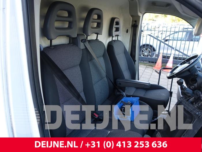 Fiat Ducato Bank rechts vorne O279243