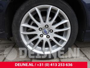 Gebruikte Velgen set Volvo C70 (MC) 2.4i 20V Prijs € 150,00 Margeregeling aangeboden door van Deijne Onderdelen Uden B.V.