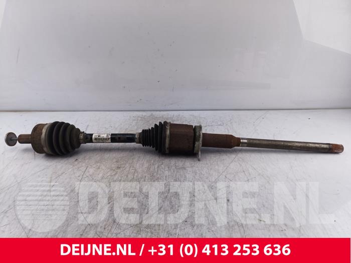Gebruikte Aandrijfas rechts-achter Volvo XC90 II 2.0 T5 16V AWD Prijs € 250,00 Margeregeling aangeboden door van Deijne Onderdelen Uden B.V.
