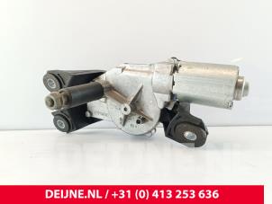 Gebruikte Ruitenwissermotor achter Volvo XC90 II 2.0 T8 16V eAWD Prijs € 95,00 Margeregeling aangeboden door van Deijne Onderdelen Uden B.V.