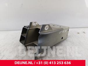 Gebruikte Chassisbalk voor Volvo XC60 II (UZ) 2.0 B4 16V Mild Hybrid AWD Prijs € 110,00 Margeregeling aangeboden door van Deijne Onderdelen Uden B.V.