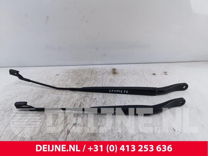 Mercedes Citan Scheibenwischerarm-Set O279575