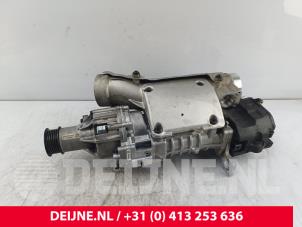 Gebruikte Compressor Volvo V60 I (FW/GW) 2.0 T6 16V Prijs € 750,00 Margeregeling aangeboden door van Deijne Onderdelen Uden B.V.