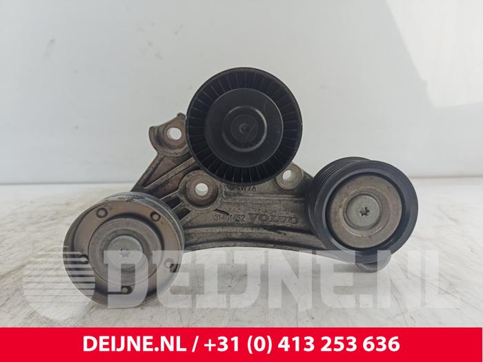Gebruikte Spanrol Multiriem Volvo V60 I (FW/GW) 2.0 T6 16V Prijs € 60,00 Margeregeling aangeboden door van Deijne Onderdelen Uden B.V.