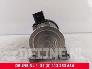 Volvo V60 Additional water pump O279588 photo 3