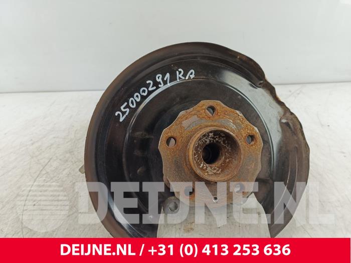 Volvo V40 Fusee rechts-achter O279686