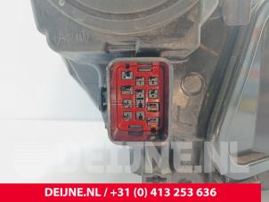 Volvo V40 Headlight, left O279693 photo 3