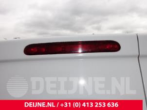 Gebruikte Extra Remlicht midden Citroen Jumpy 1.6 Blue HDi 95 Prijs op aanvraag aangeboden door van Deijne Onderdelen Uden B.V.